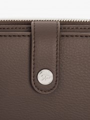 Малък портфейл в кафяво Малък портфейл в кафяво